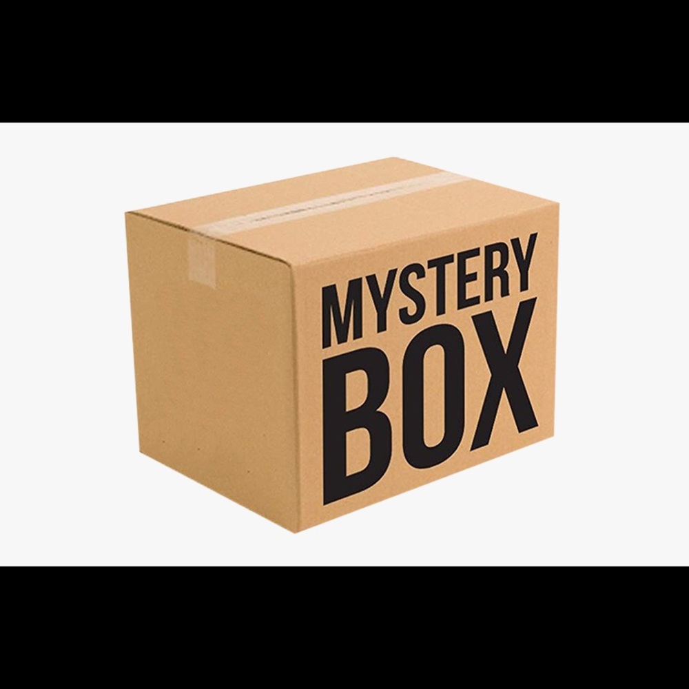 Mystery box! + bonus FREE gift (6-9M) GIRLS